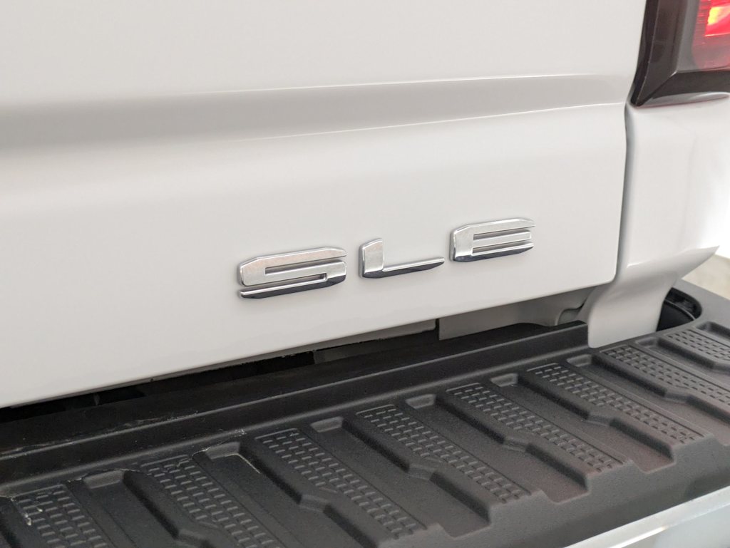 2022 GMC Sierra 3500 SLE 27