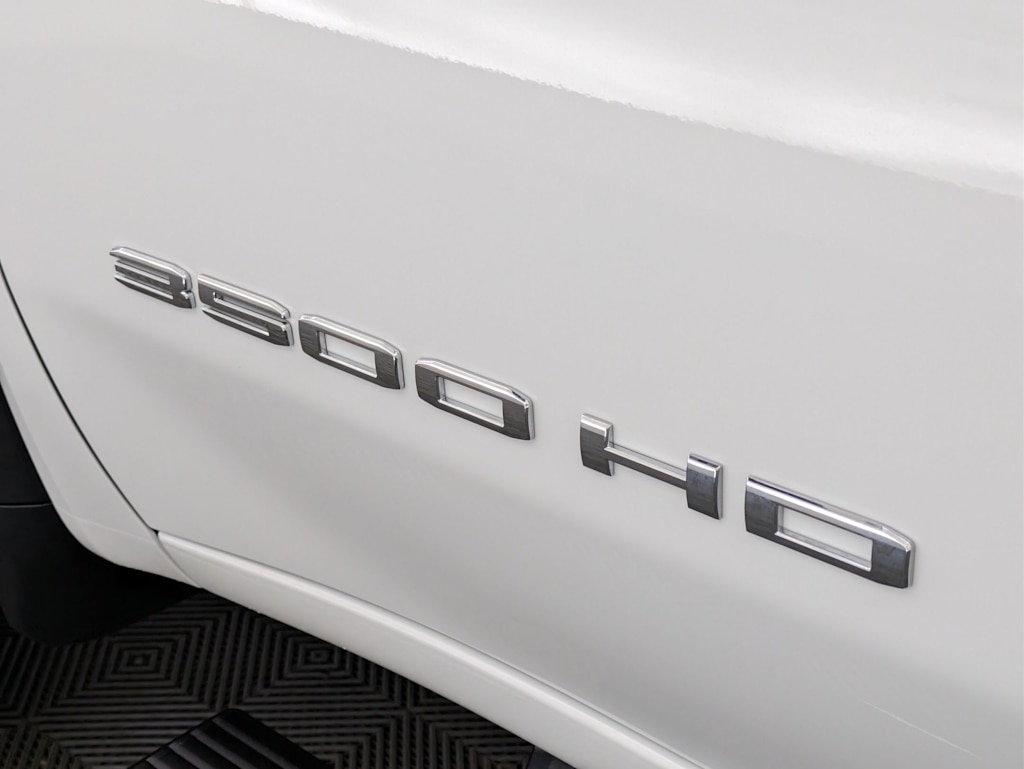 2022 GMC Sierra 3500 SLE 7