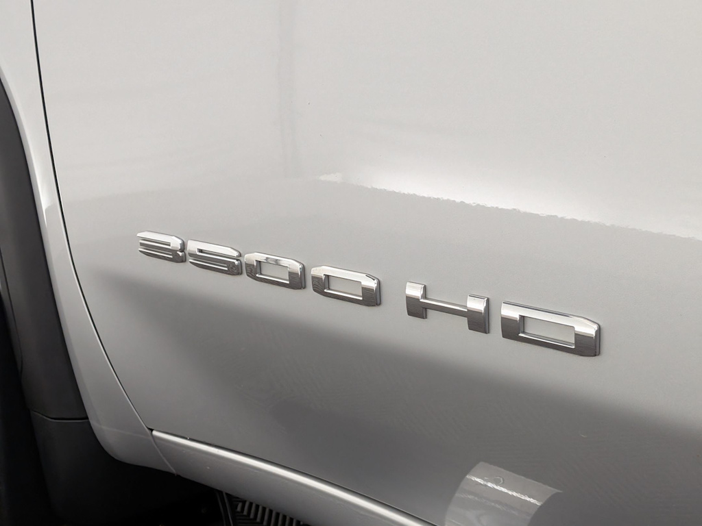 Thumbnail: 2023 GMC Sierra 3500 - 7