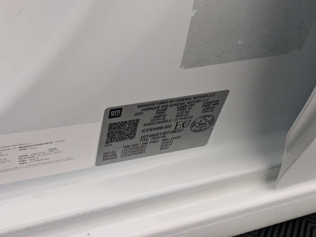 Thumbnail: 2023 GMC Sierra 3500 - 18