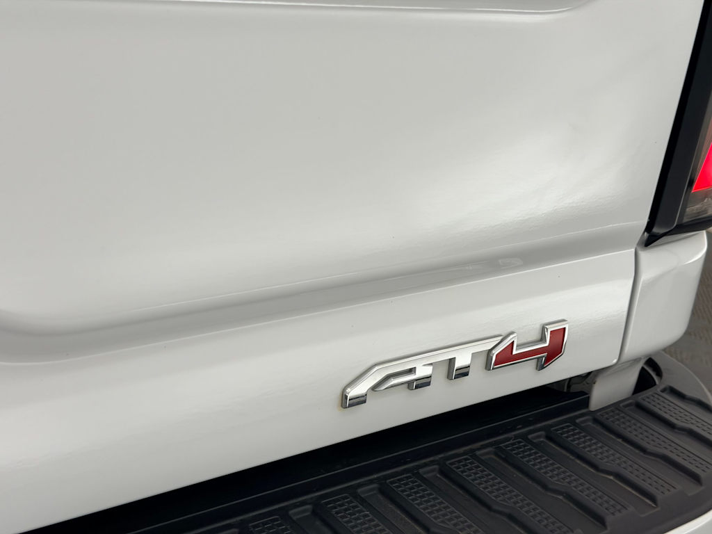 Thumbnail: 2024 GMC Sierra 3500 - 24