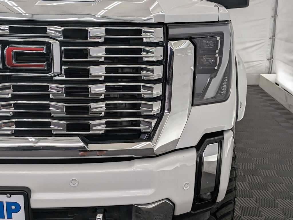 Thumbnail: 2024 GMC Sierra 3500 - 19