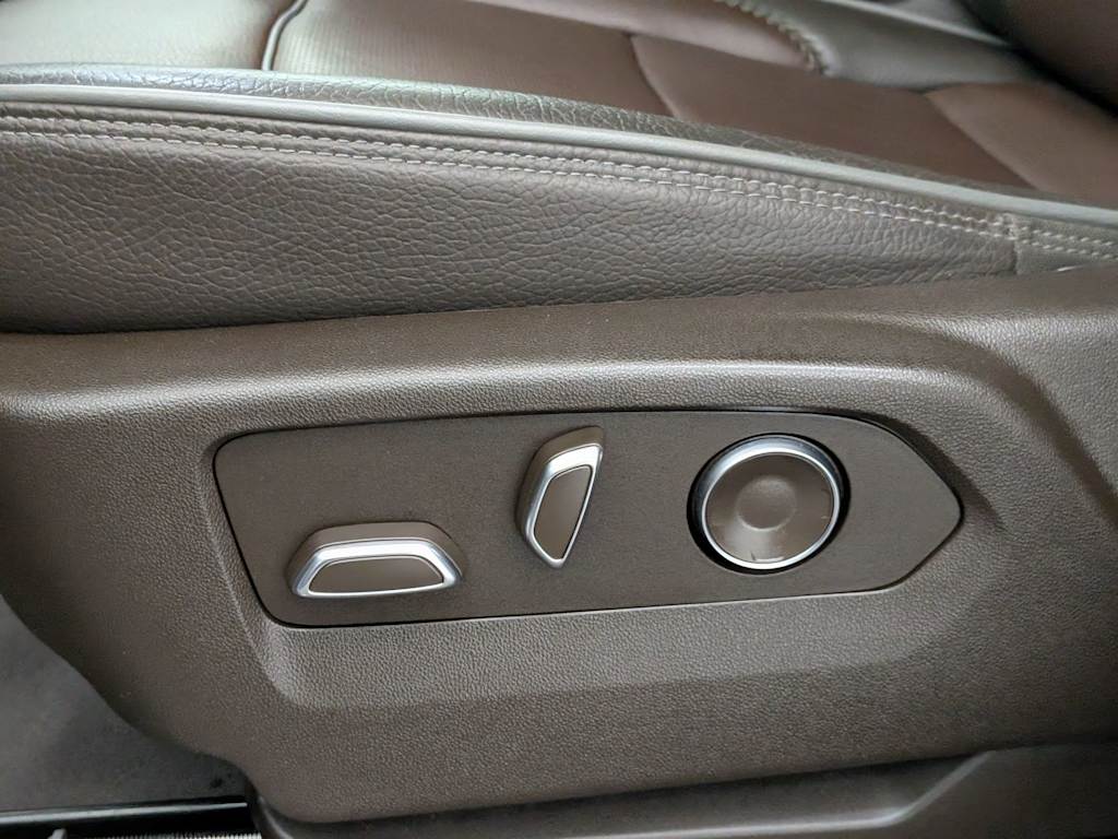 Thumbnail: 2024 GMC Sierra 3500 - 28