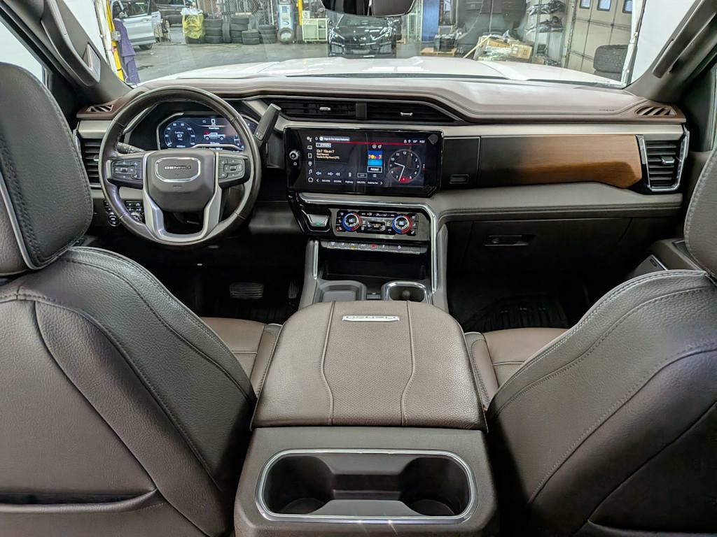 Thumbnail: 2024 GMC Sierra 3500 - 10