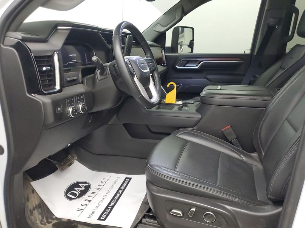 Thumbnail: 2024 GMC Sierra 3500 - 5