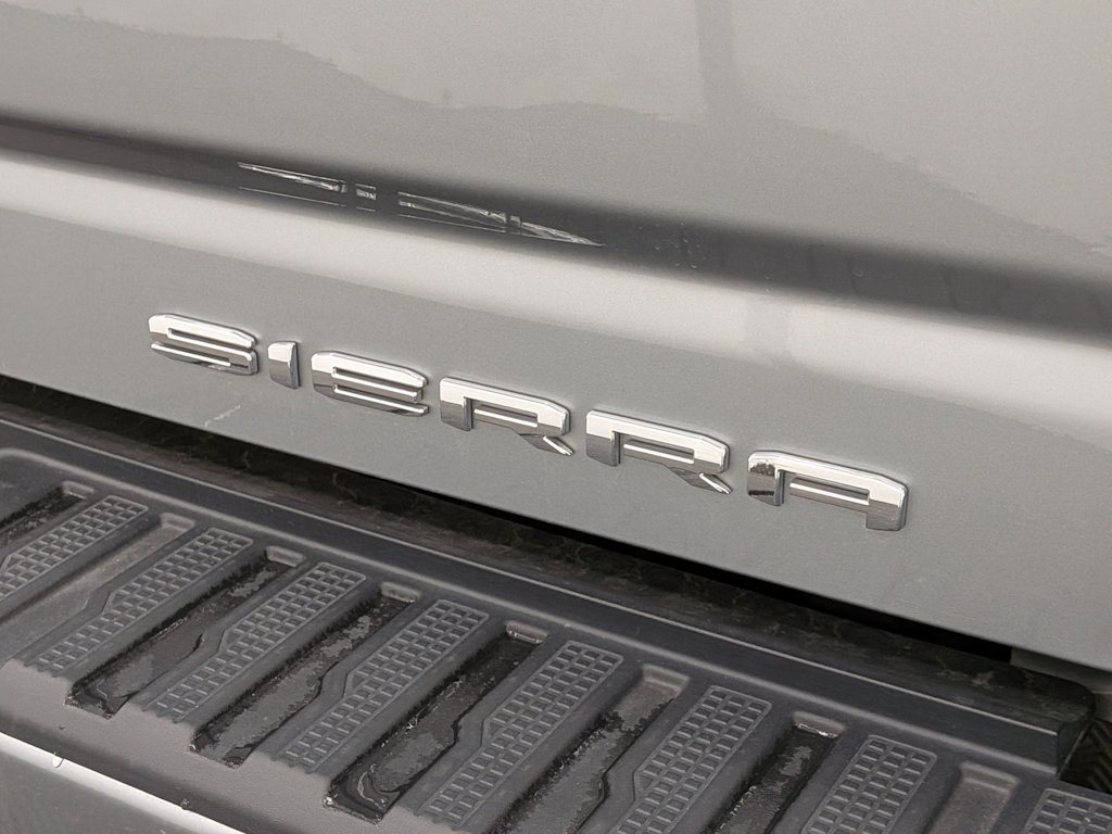 Thumbnail: 2024 GMC Sierra 3500 - 24