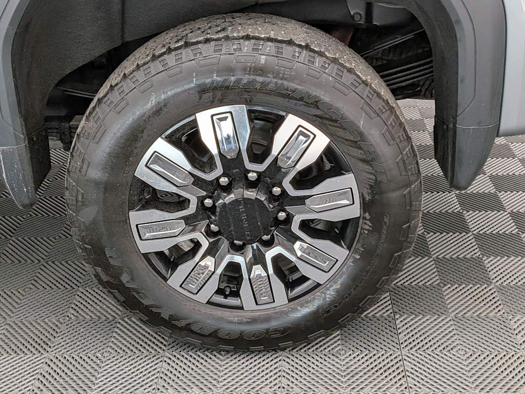 Thumbnail: 2024 GMC Sierra 3500 - 8