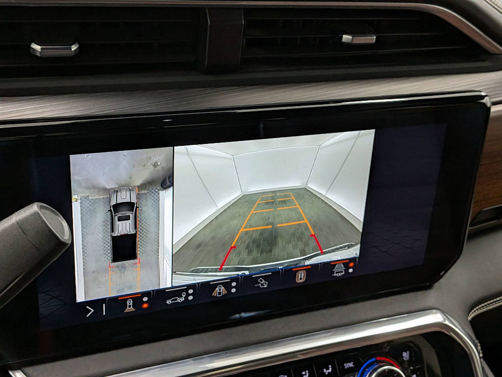 Thumbnail: 2024 GMC Sierra 3500 - 32