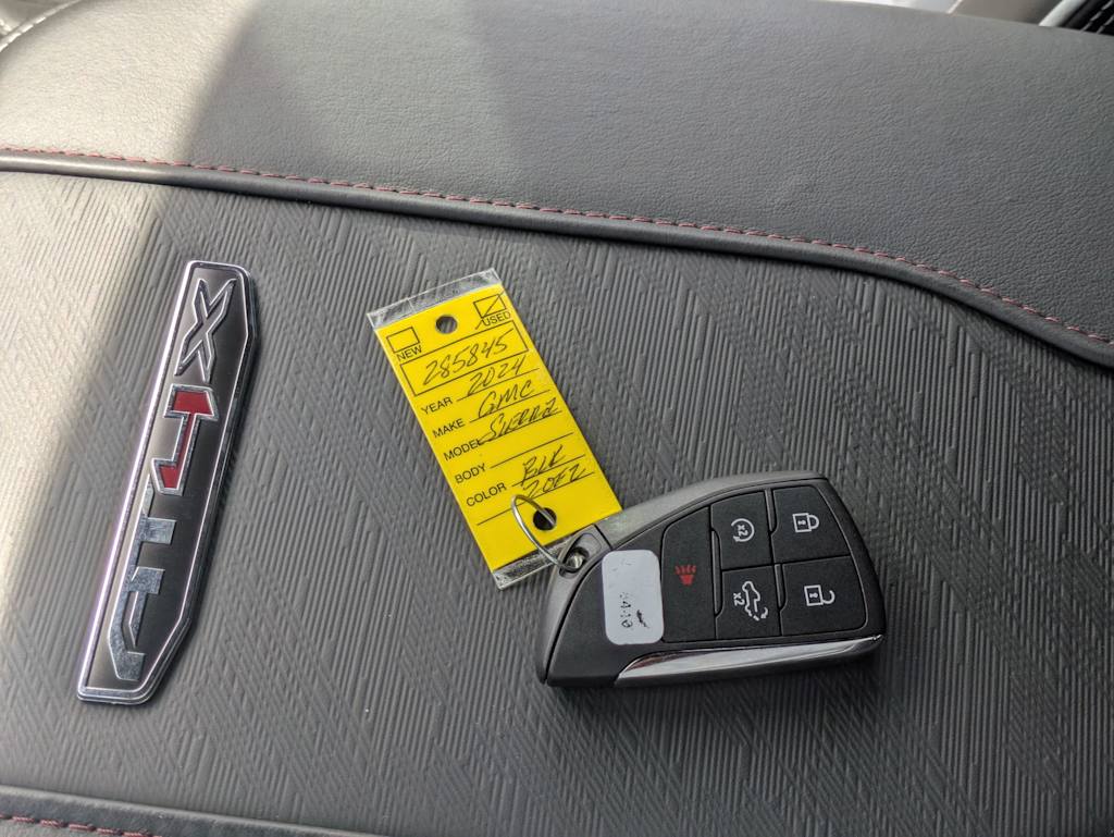 Thumbnail: 2024 GMC Sierra 2500 - 16