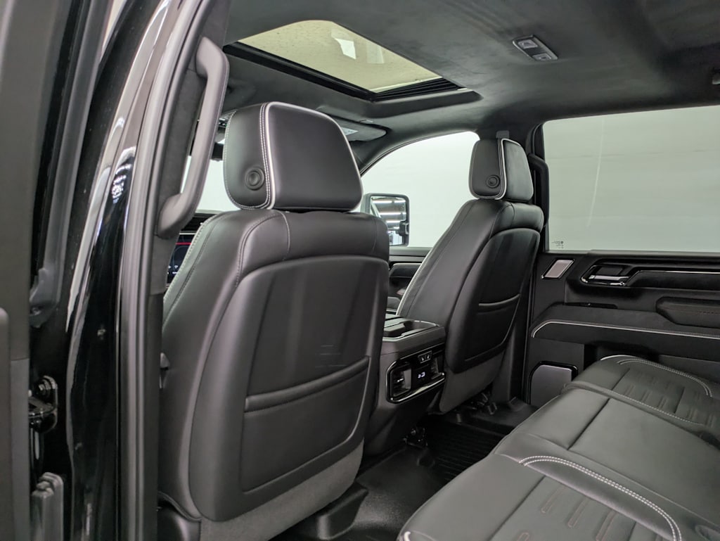 Thumbnail: 2024 GMC Sierra 2500 - 10