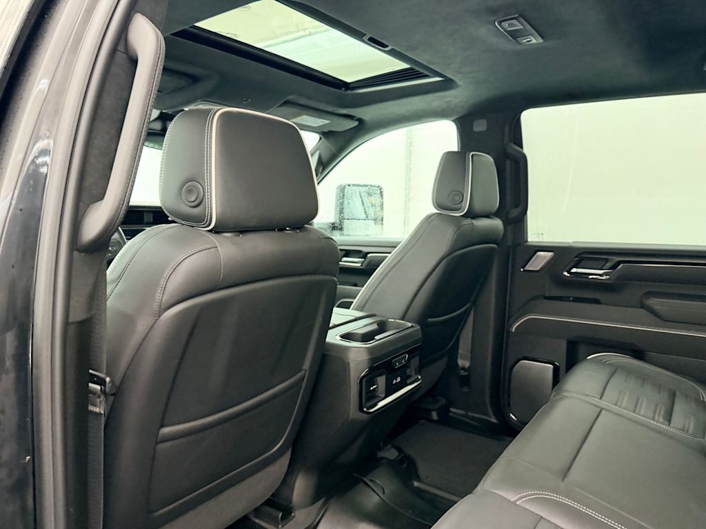 Thumbnail: 2024 GMC Sierra 2500 - 11