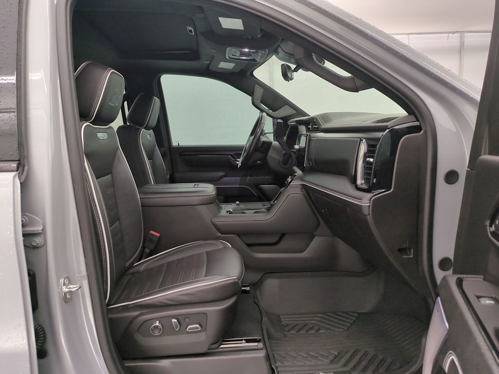 Thumbnail: 2024 GMC Sierra 2500 - 12