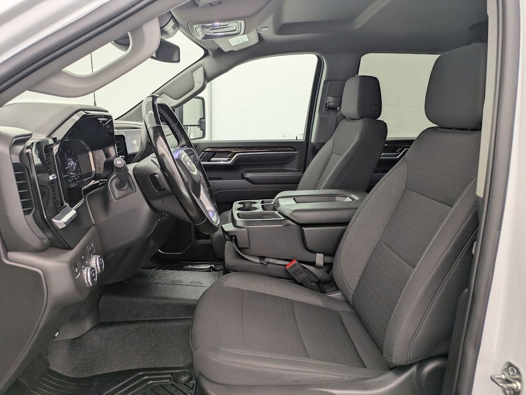 Thumbnail: 2025 GMC Sierra 3500 - 11