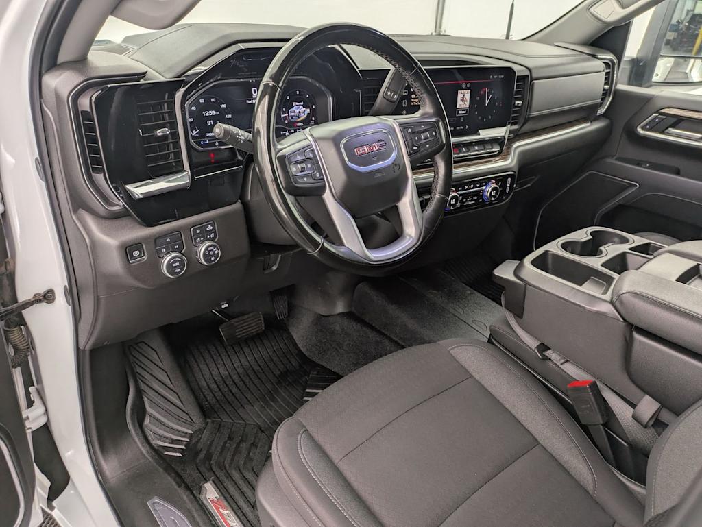 Thumbnail: 2025 GMC Sierra 3500 - 2