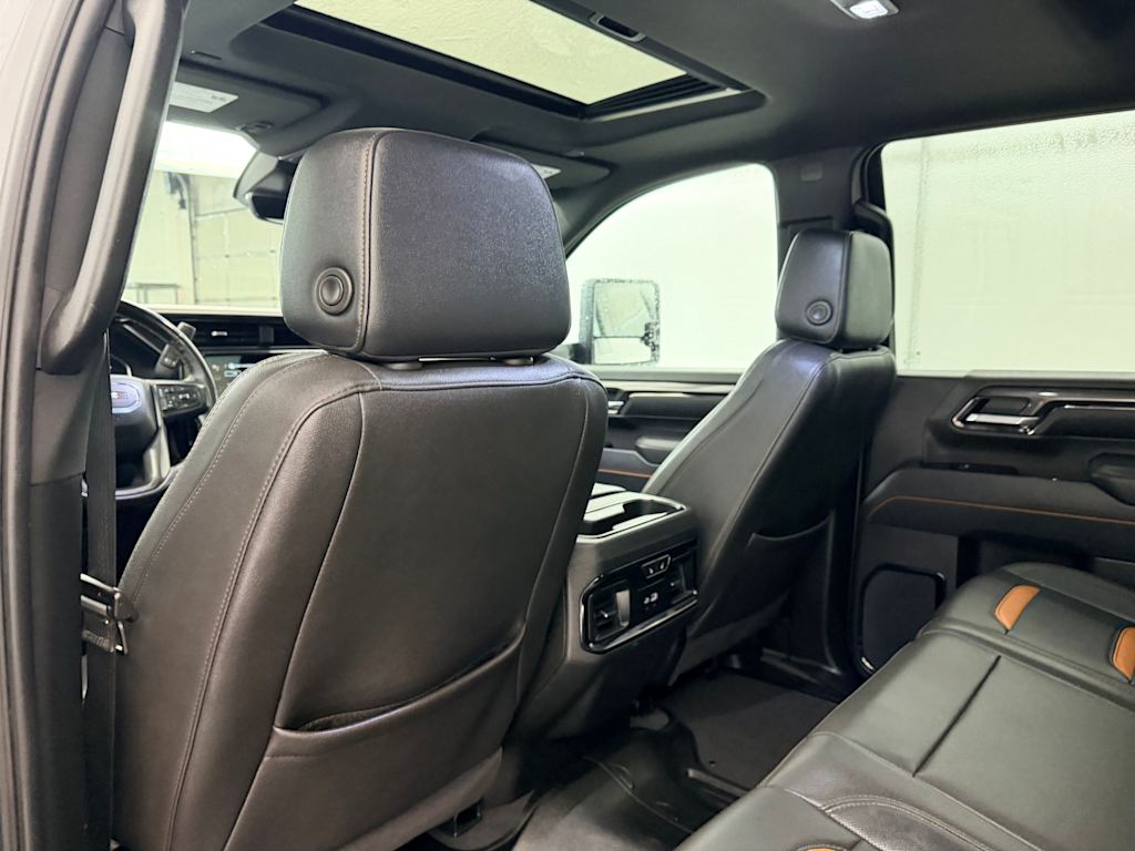 Thumbnail: 2025 GMC Sierra 3500 - 13