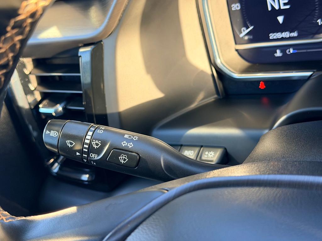 Thumbnail: 2025 GMC Sierra 3500 - 15