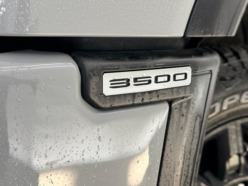 Thumbnail: 2025 GMC Sierra 3500 - 27