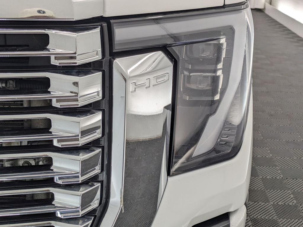Thumbnail: 2025 GMC Sierra 3500 - 22