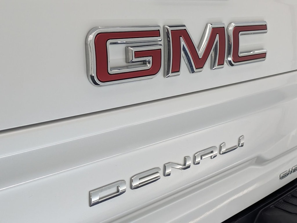 Thumbnail: 2025 GMC Sierra 3500 - 24