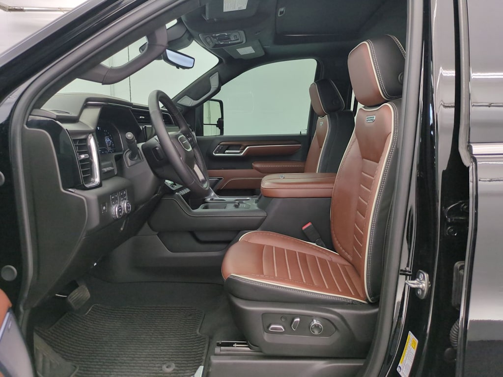 Thumbnail: 2025 GMC Sierra 3500 - 11