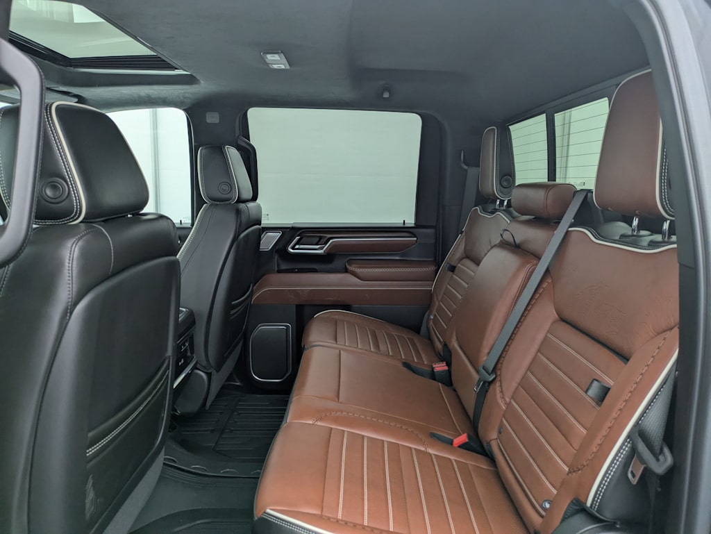 Thumbnail: 2025 GMC Sierra 3500 - 30