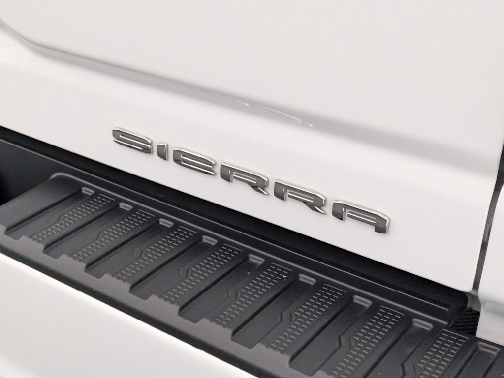 Thumbnail: 2025 GMC Sierra 3500 - 25