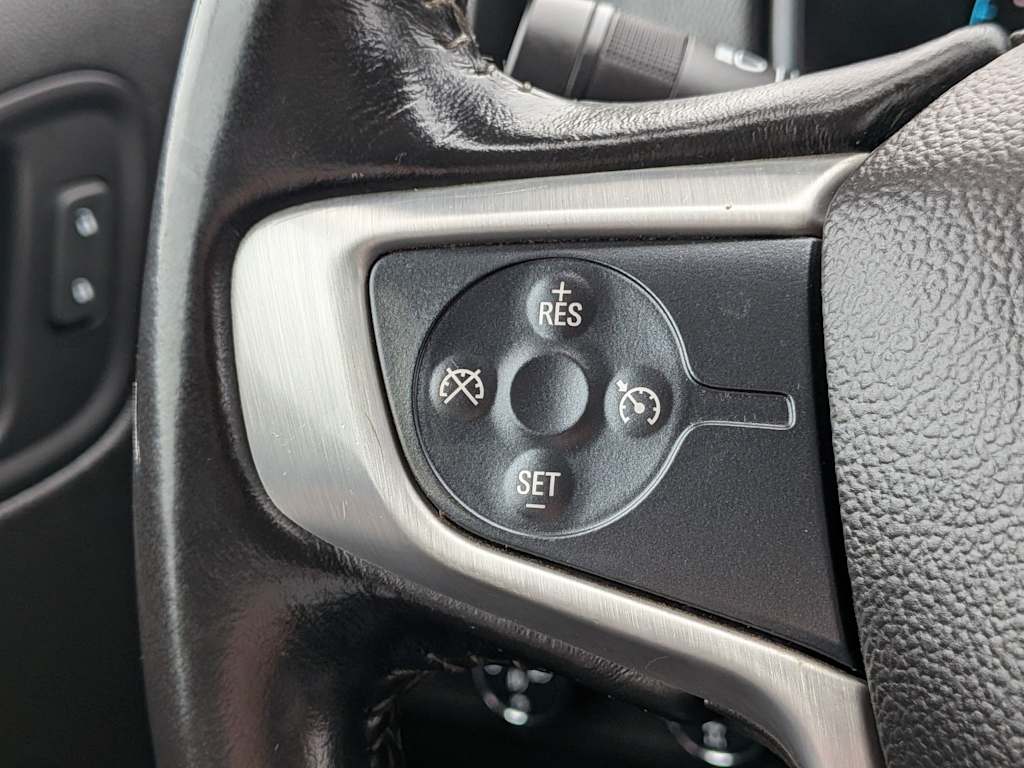 Thumbnail: 2017 GMC Canyon - 31