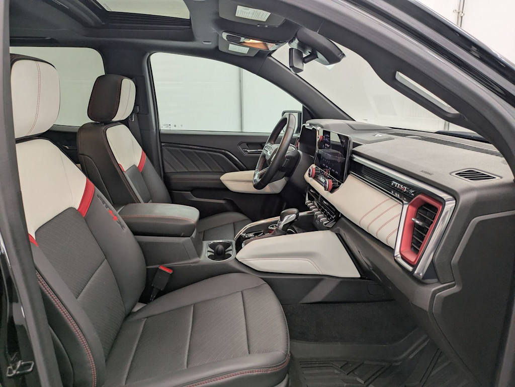 Thumbnail: 2024 GMC Canyon - 11