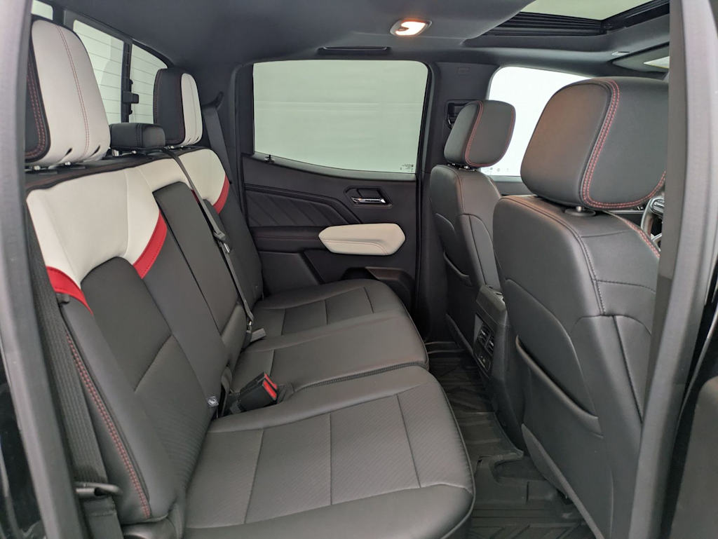 Thumbnail: 2024 GMC Canyon - 30