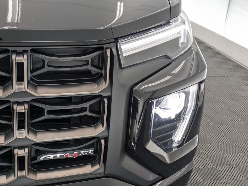 Thumbnail: 2024 GMC Canyon - 24