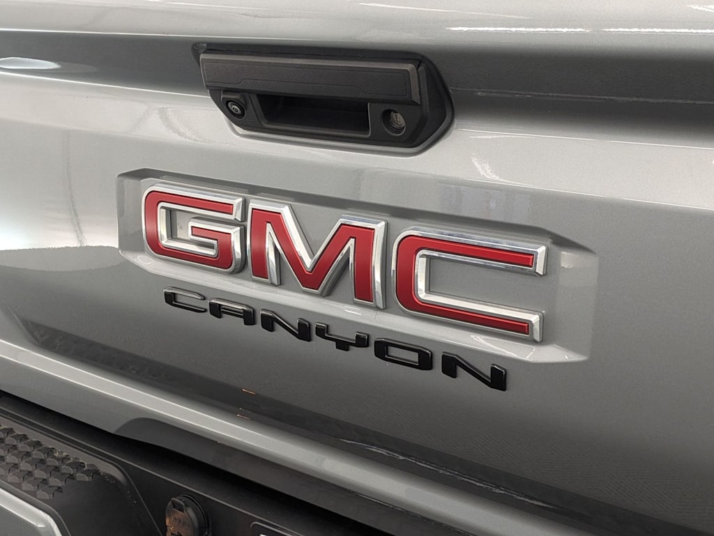 Thumbnail: 2023 GMC Canyon - 25