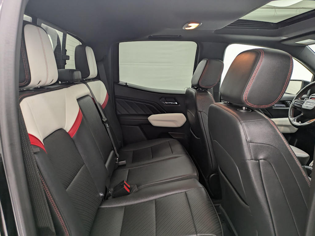 Thumbnail: 2024 GMC Canyon - 30