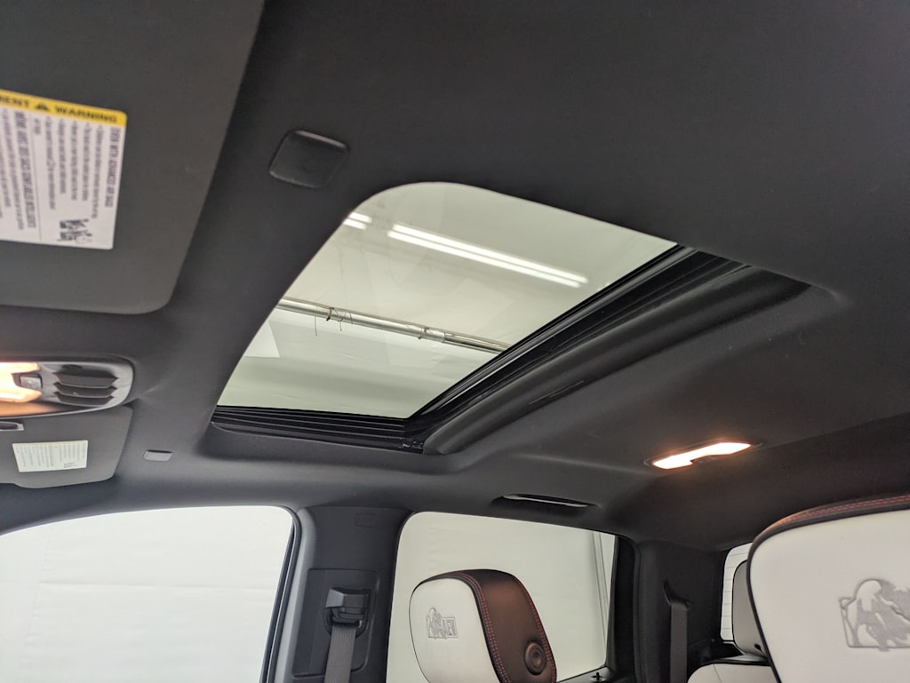 Thumbnail: 2024 GMC Canyon - 28