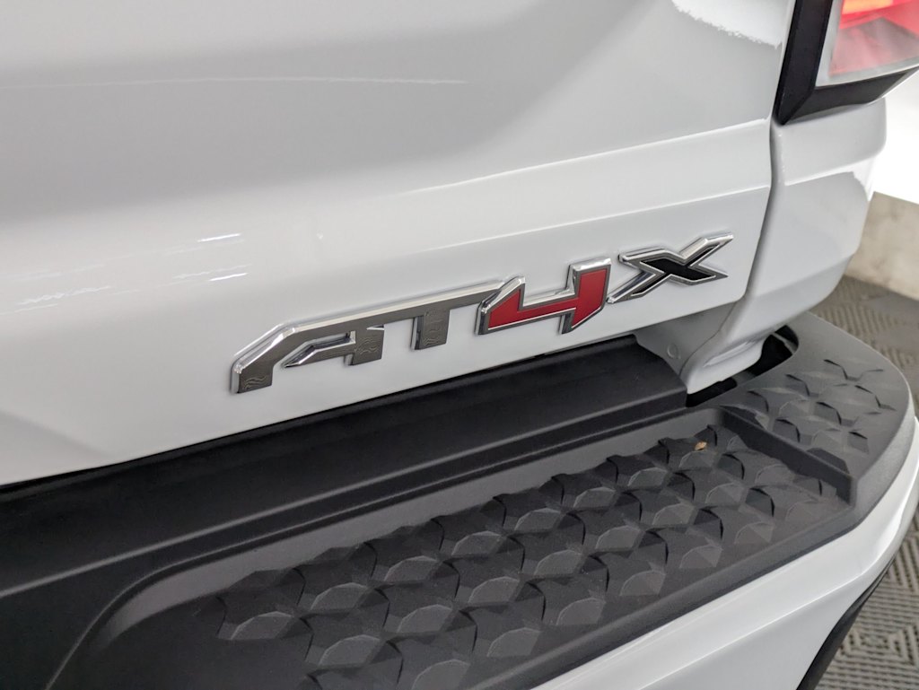2024 GMC Canyon AT4X 25