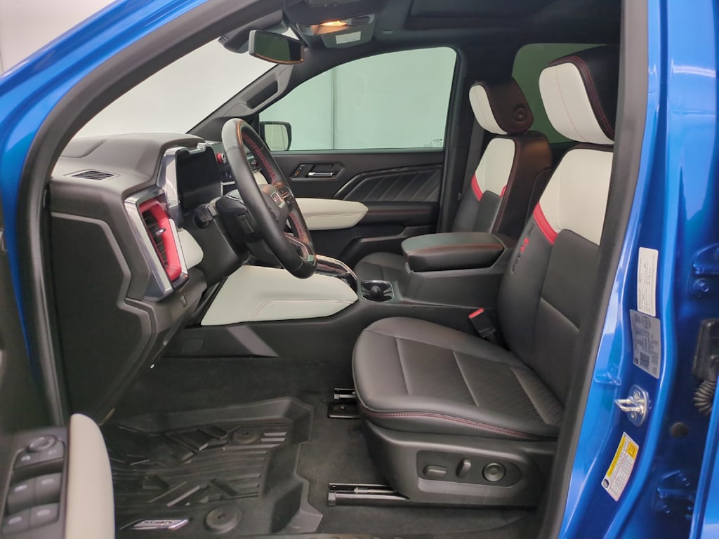 Thumbnail: 2024 GMC Canyon - 10