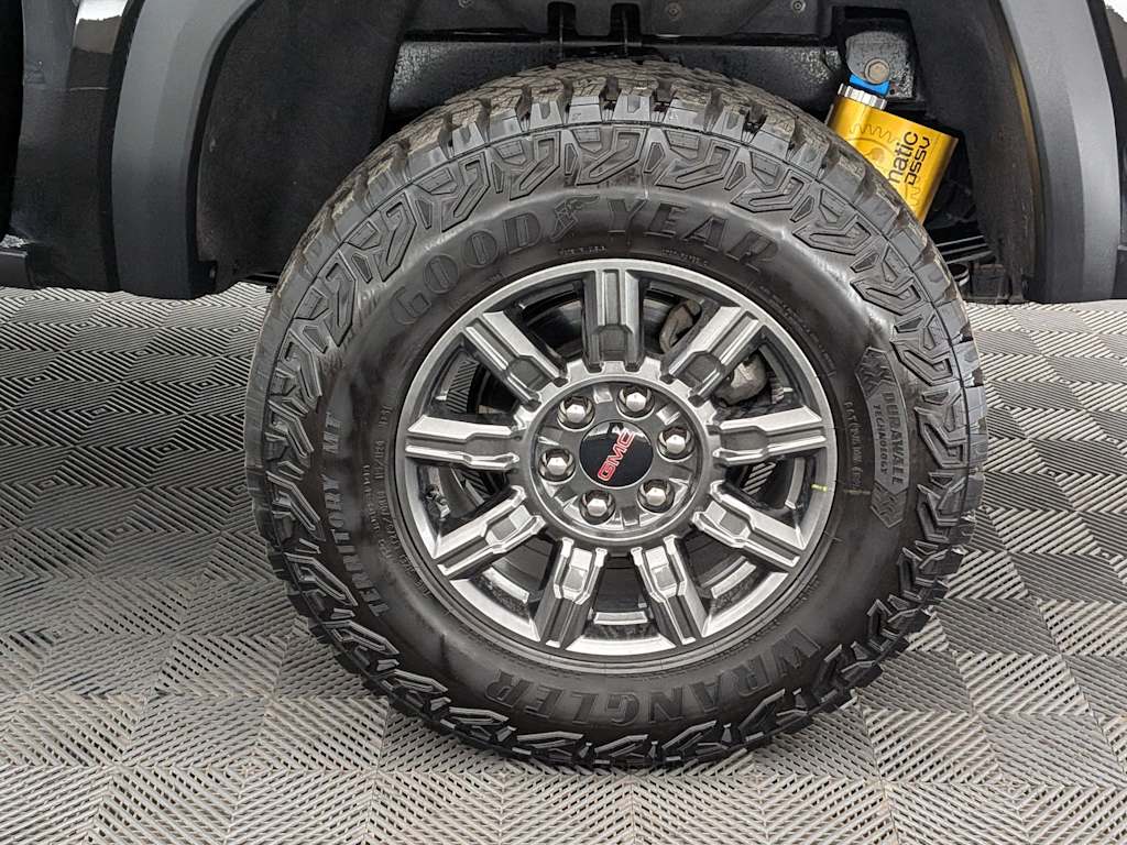 Thumbnail: 2024 GMC Canyon - 8