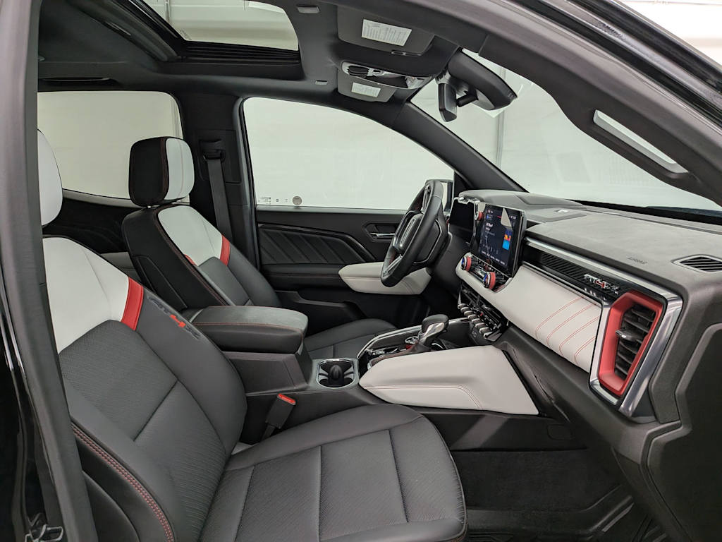 Thumbnail: 2024 GMC Canyon - 12