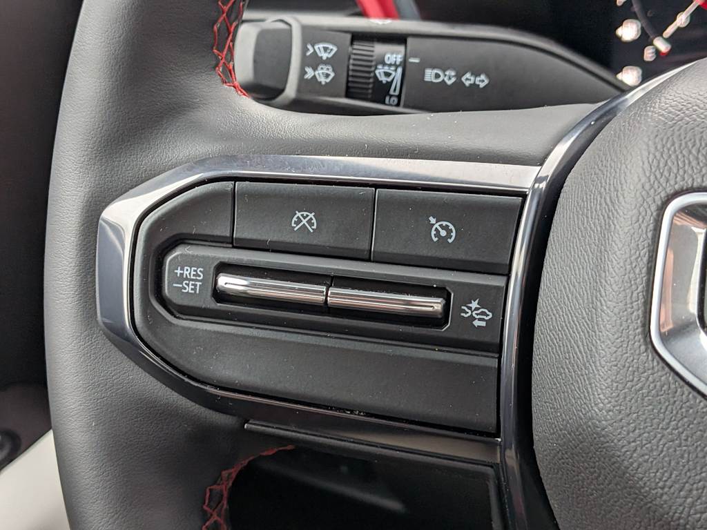 Thumbnail: 2024 GMC Canyon - 31