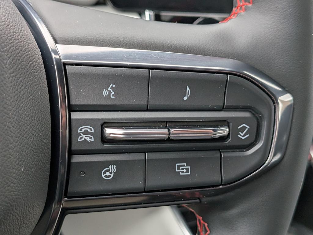 Thumbnail: 2024 GMC Canyon - 32