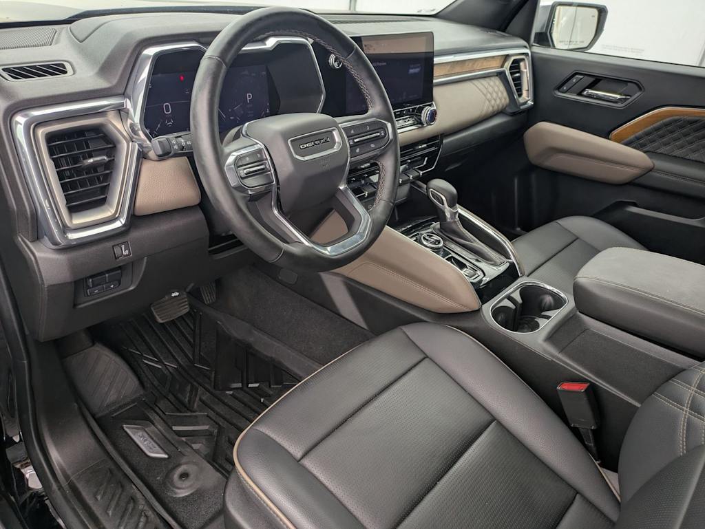 Thumbnail: 2024 GMC Canyon - 2