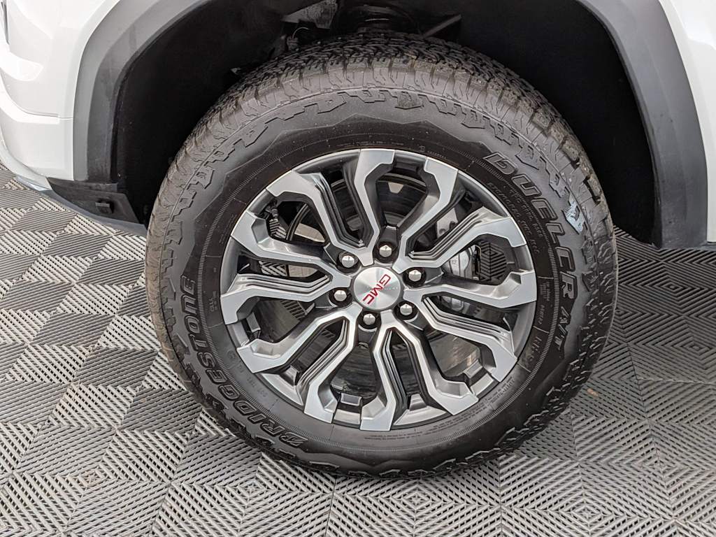 Thumbnail: 2024 GMC Canyon - 8