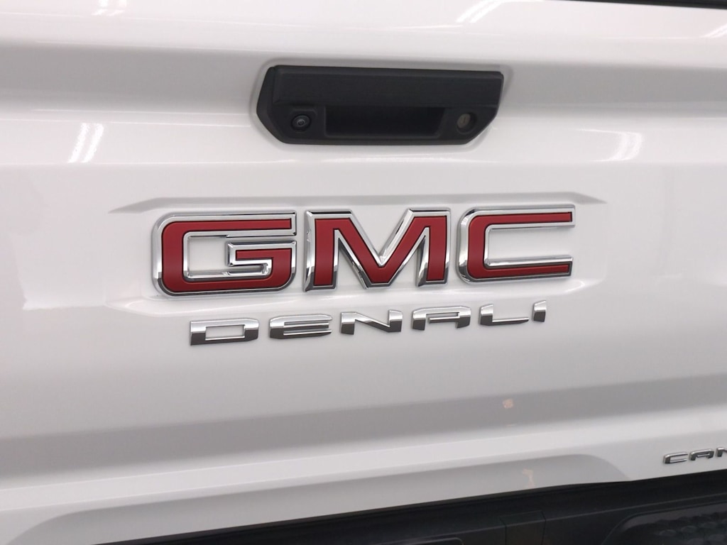 Thumbnail: 2024 GMC Canyon - 7