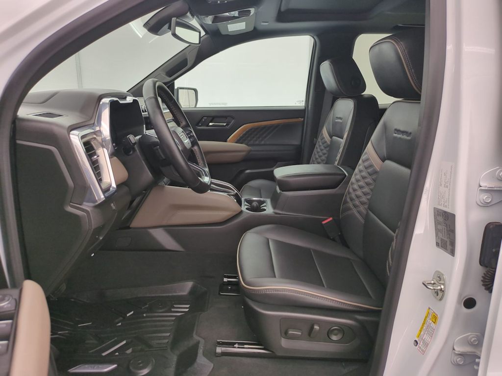 Thumbnail: 2024 GMC Canyon - 11