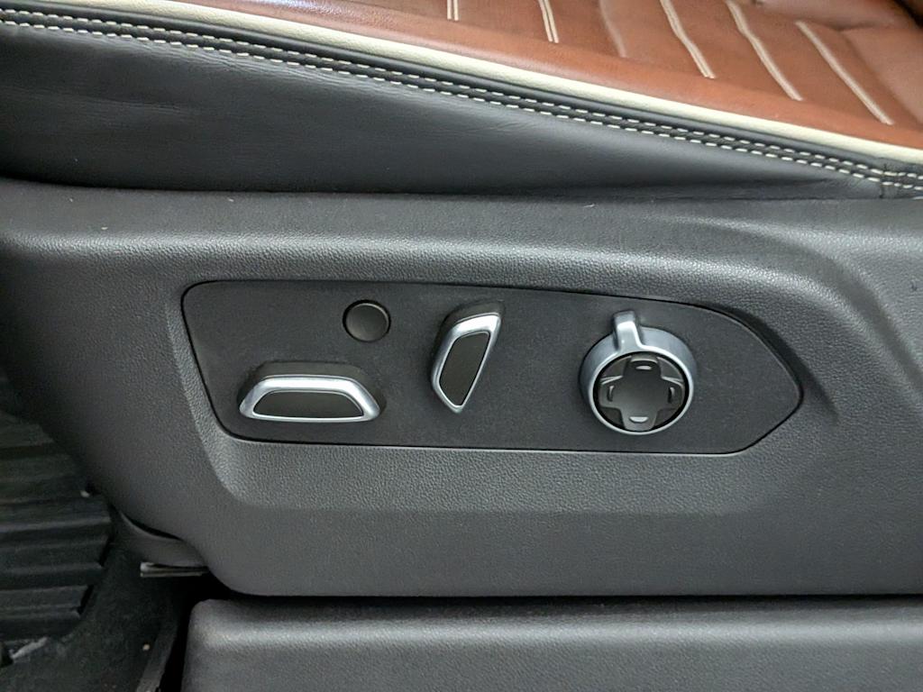 Thumbnail: 2025 GMC Sierra 1500 - 28