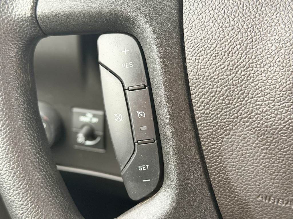 Thumbnail: 2024 GMC Savana - 25