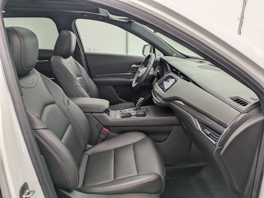 Thumbnail: 2023 Cadillac XT4 - 11