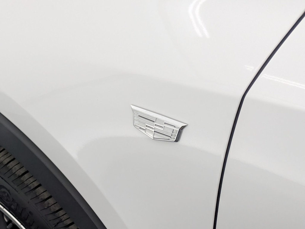 Thumbnail: 2023 Cadillac XT4 - 6
