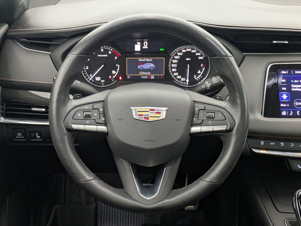 Thumbnail: 2023 Cadillac XT4 - 13