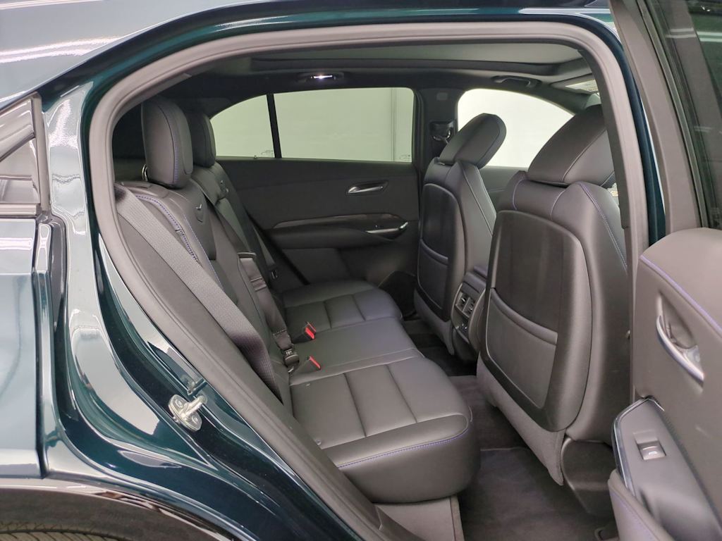 Thumbnail: 2025 Cadillac XT4 - 28