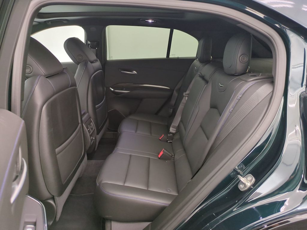 Thumbnail: 2025 Cadillac XT4 - 27